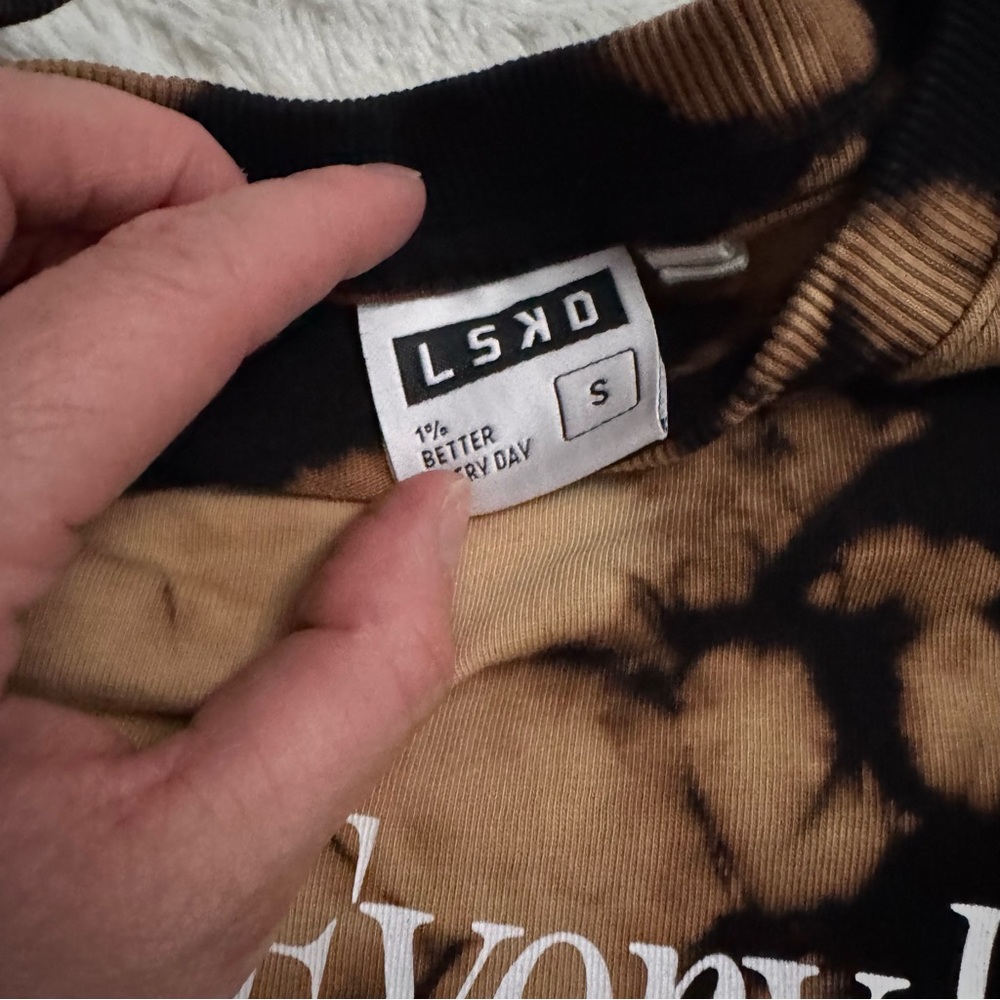 LSKD oversized crop tee - Picture 3 of 3